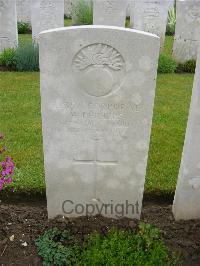 Etaples Military Cemetery - Phillips, William
