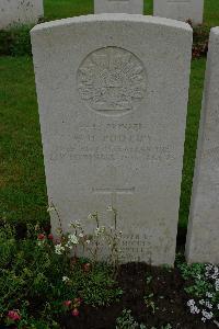 Etaples Military Cemetery - Phillips, William Henry