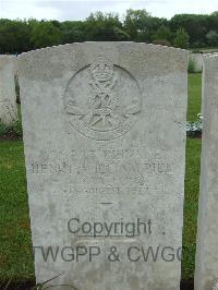 Etaples Military Cemetery - Pike, Henry William
