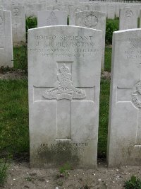Etaples Military Cemetery - Pilkington, John Thomas Bertram