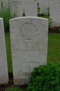 Etaples Military Cemetery - Pilling, Edward
