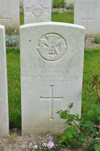 Etaples Military Cemetery - Pitman, Ernest Henry
