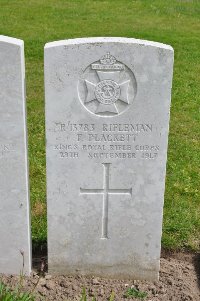 Etaples Military Cemetery - Plackett, Frank
