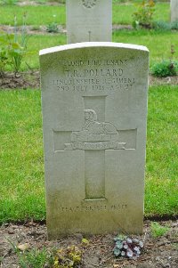Etaples Military Cemetery - Pollard, Thomas Regester