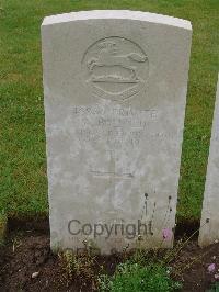 Etaples Military Cemetery - Pollard, William
