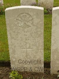 Etaples Military Cemetery - Porter, Henry Joseph
