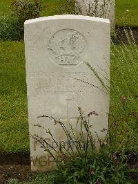 Etaples Military Cemetery - Porter, Royden Spencer Bayspool