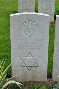 Etaples Military Cemetery - Posner, Alfred
