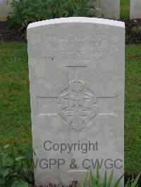 Etaples Military Cemetery - Postgate, Arthur