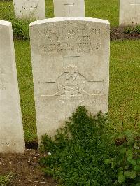 Etaples Military Cemetery - Power, Richard Lawrence