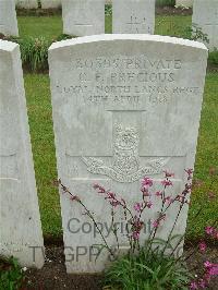 Etaples Military Cemetery - Precious, C F