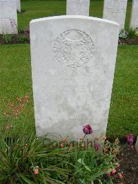 Etaples Military Cemetery - Prentice, A