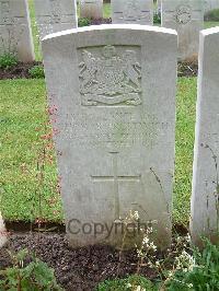Etaples Military Cemetery - Prestwich, Thomas