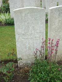 Etaples Military Cemetery - Price, Charles