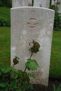 Etaples Military Cemetery - Prime, Leonard Sidney