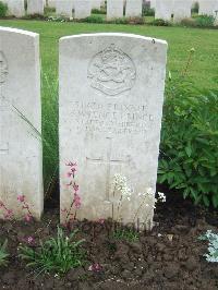 Etaples Military Cemetery - Prince, Lawrence