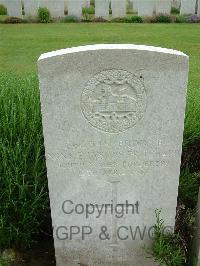 Etaples Military Cemetery - Pritchard, Nonnie Lysons