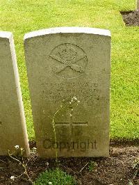 Etaples Military Cemetery - Pritchard, Thomas Barron
