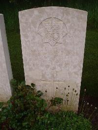 Etaples Military Cemetery - Pryke, Arthur George