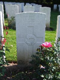 Etaples Military Cemetery - Roberts, Charles Louis
