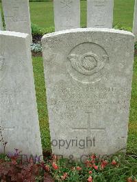 Etaples Military Cemetery - Raines, H