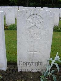 Etaples Military Cemetery - Ramsay, John