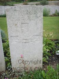 Etaples Military Cemetery - Ramsdale, A