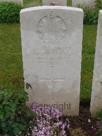 Etaples Military Cemetery - Ramsden, Simeon