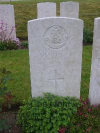 Etaples Military Cemetery - Ratcliff, Richard