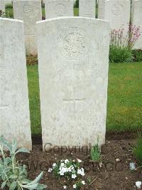 Etaples Military Cemetery - Ratcliffe, Joe