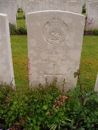 Etaples Military Cemetery - Ray, Francis Harry
