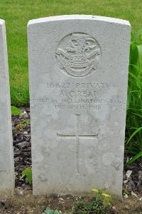 Etaples Military Cemetery - Read, A G
