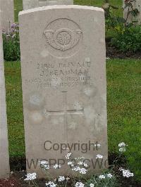 Etaples Military Cemetery - Readman, James