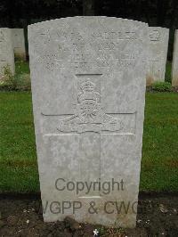 Etaples Military Cemetery - Redican, Matthew