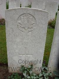 Etaples Military Cemetery - Reed, W H