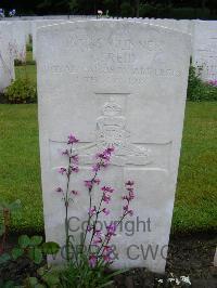 Etaples Military Cemetery - Reid, George