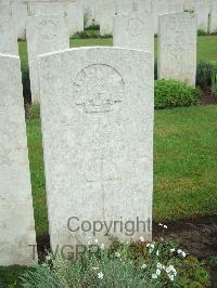Etaples Military Cemetery - Reid, Johannas Jacob