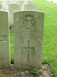 Etaples Military Cemetery - Reid, J