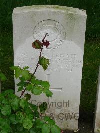 Etaples Military Cemetery - Reynolds, Arthur George