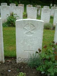 Etaples Military Cemetery - Rhodes, Albert
