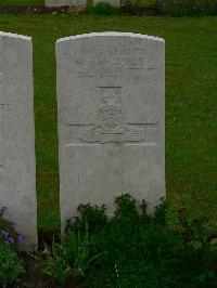 Etaples Military Cemetery - Richards, Morley Truscott