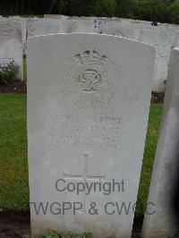 Etaples Military Cemetery - Richards, William Henry
