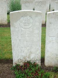 Etaples Military Cemetery - Richardson, Joseph Cyril