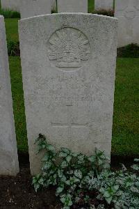 Etaples Military Cemetery - Richardson, Sydney
