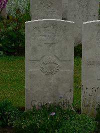 Etaples Military Cemetery - Riley, Francis Smith