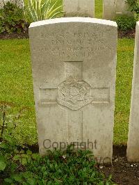 Etaples Military Cemetery - Rimmington, C