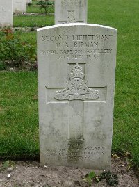 Etaples Military Cemetery - Ripman, H A