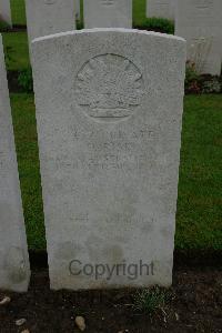 Etaples Military Cemetery - Risk, David