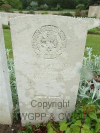 Etaples Military Cemetery - Ritchie, G