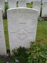 Etaples Military Cemetery - Ross, Willam